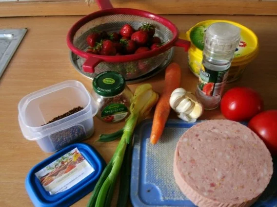 Nudeln in  Tomatensosse und Jägerschnitzel - Rezept - Bild Nr. 2