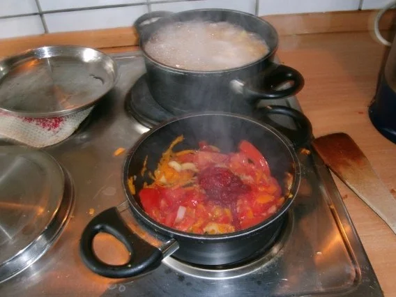 Nudeln in  Tomatensosse und Jägerschnitzel - Rezept - Bild Nr. 5