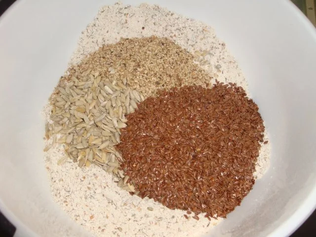 Rezept: Vollkornbrot Rustikal Bild Nr. 3 Vollkornbrot Rustikal - Rezept - Bild Nr. 3