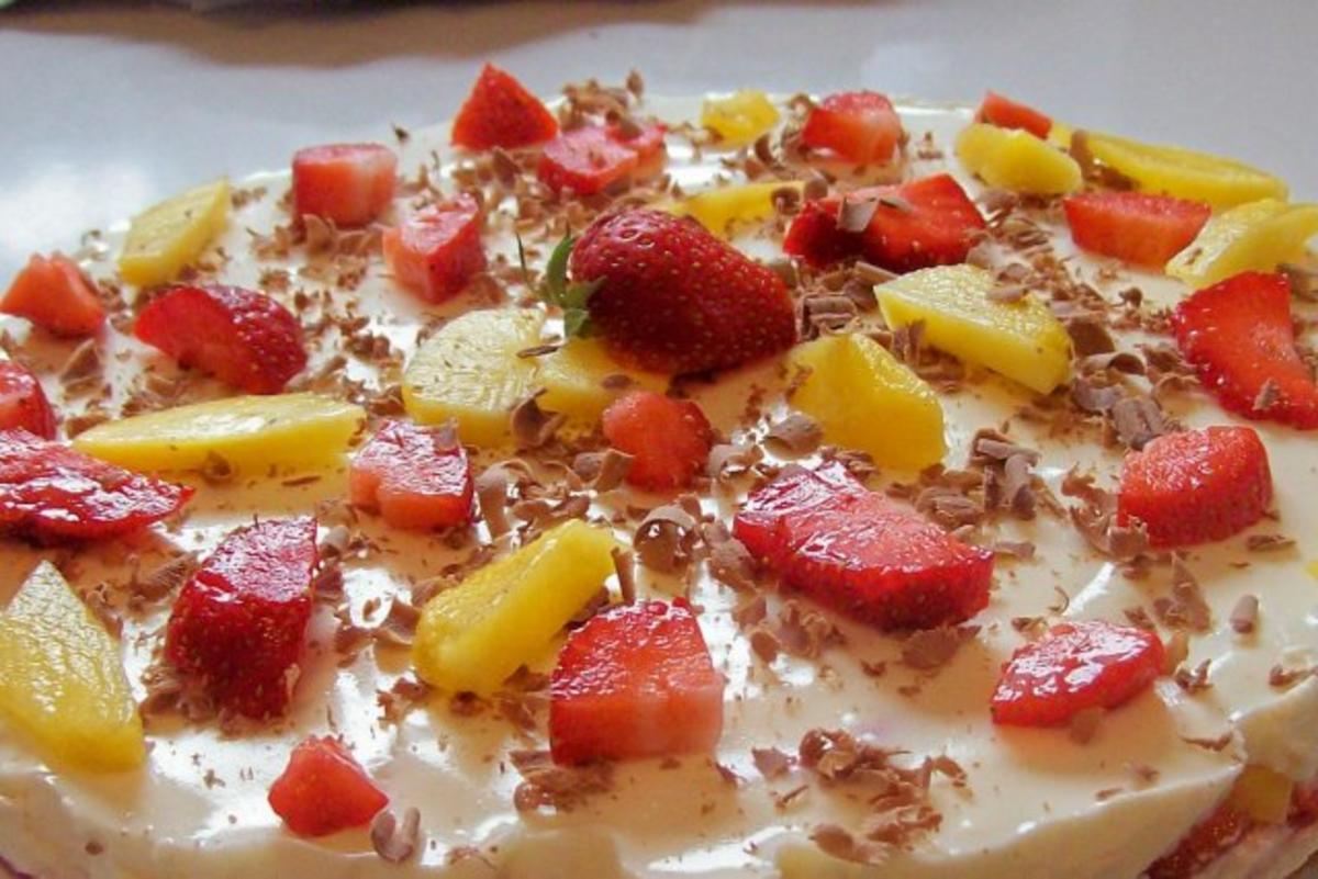 Käse-Joghurt-Torte mit Nektarinen und Erdbeeren - Rezept - Bild Nr. 10
