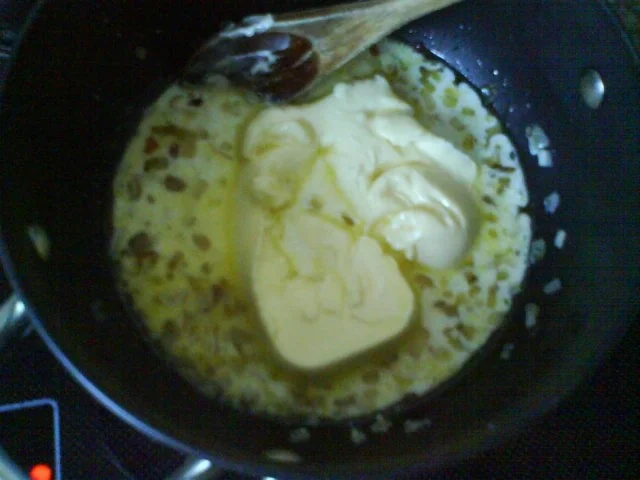 Rezept: Pasta in fruchtiger Kräutersahnesoße Bild Nr. 4 Pasta in fruchtiger Kräutersahnesoße - Rezept - Bild Nr. 4