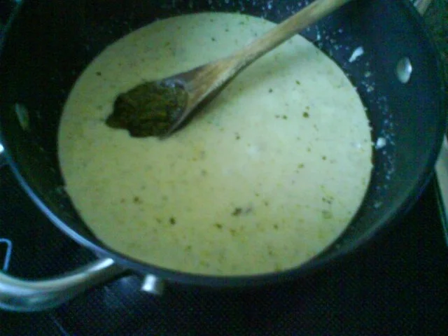 Rezept: Pasta in fruchtiger Kräutersahnesoße Bild Nr. 5 Pasta in fruchtiger Kräutersahnesoße - Rezept - Bild Nr. 5