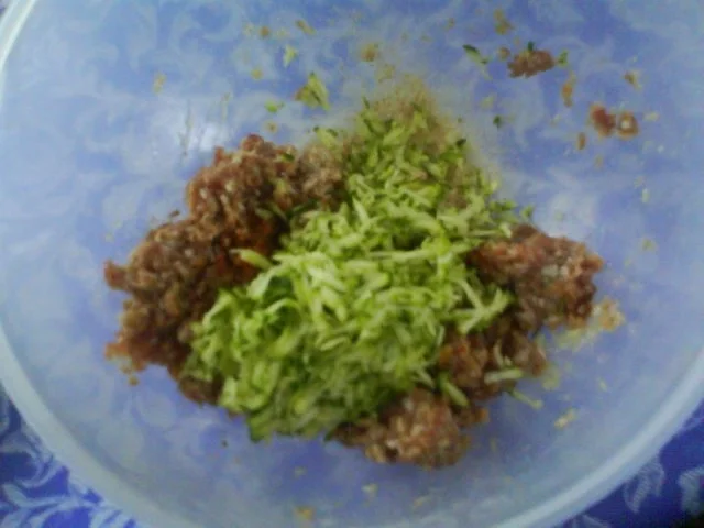 Zucchini-Fleischpflanzerl - Rezept - Bild Nr. 3