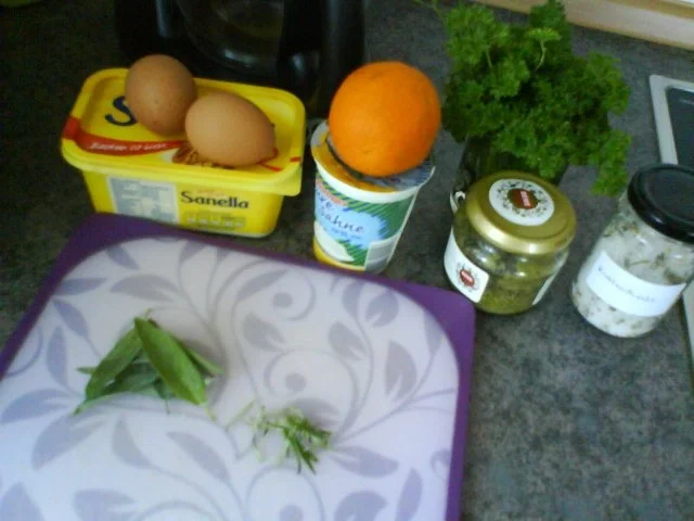 Rezept: Kleine Kräuterquiches Bild Nr. 2 Kleine Kräuterquiches - Rezept - Bild Nr. 2