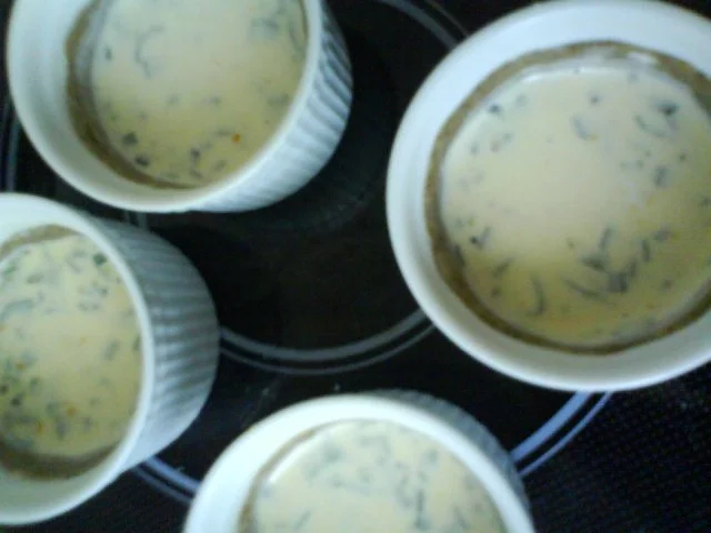 Rezept: Kleine Kräuterquiches Bild Nr. 7 Kleine Kräuterquiches - Rezept - Bild Nr. 7