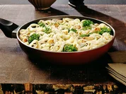 Pasta mit Hähnchen und Broccoli in Käse-Sahne-Sauce - Rezept - Bild Nr. 2