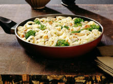 Pasta mit Hähnchen und Broccoli in Käse-Sahne-Sauce - Rezept - Bild Nr. 2