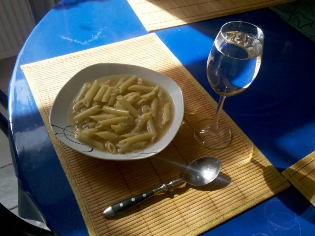 Suppe: Zwiebelnudeln für Eilige - Rezept - Bild Nr. 7