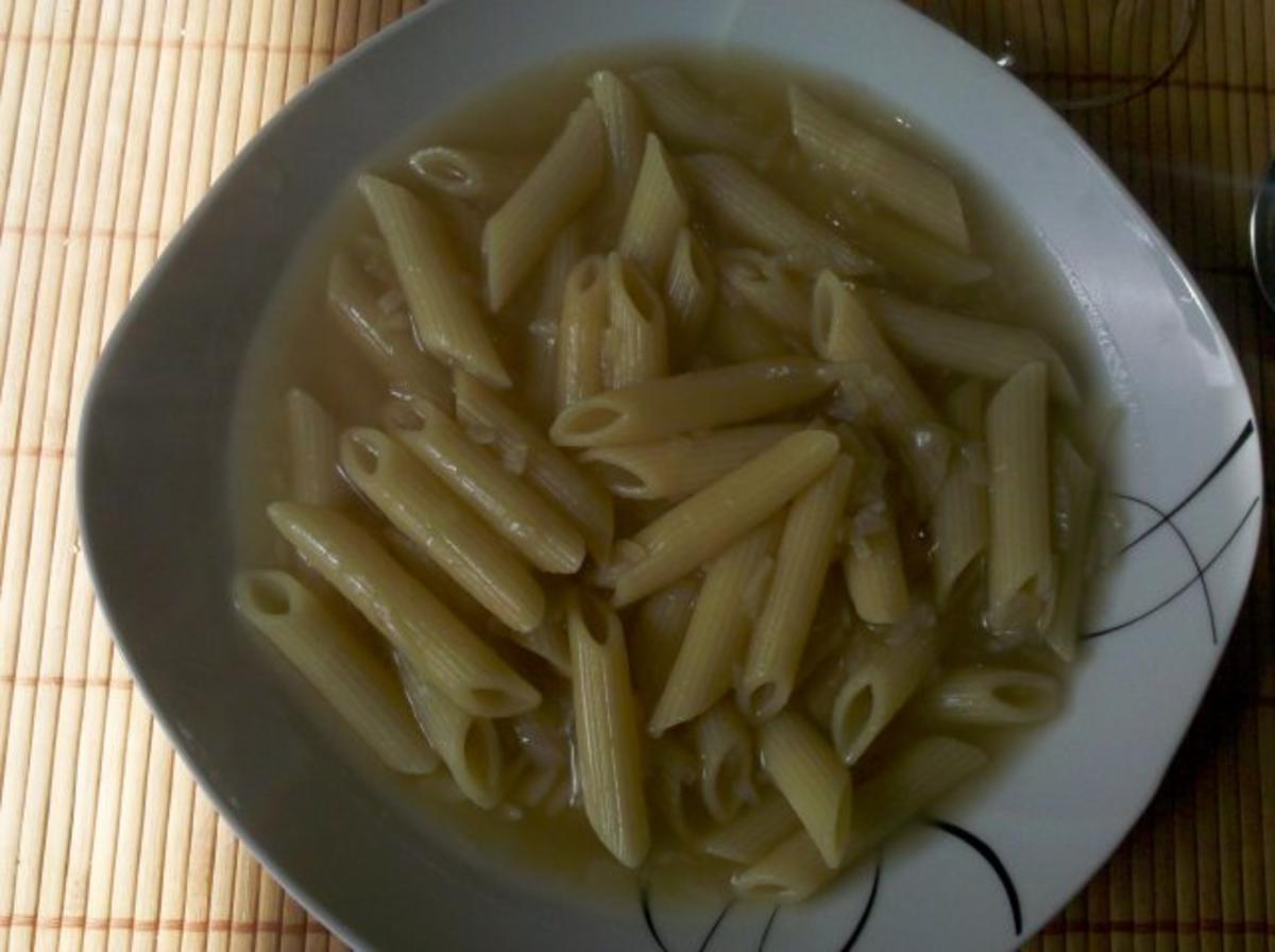 Suppe: Zwiebelnudeln für Eilige - Rezept - Bild Nr. 9
