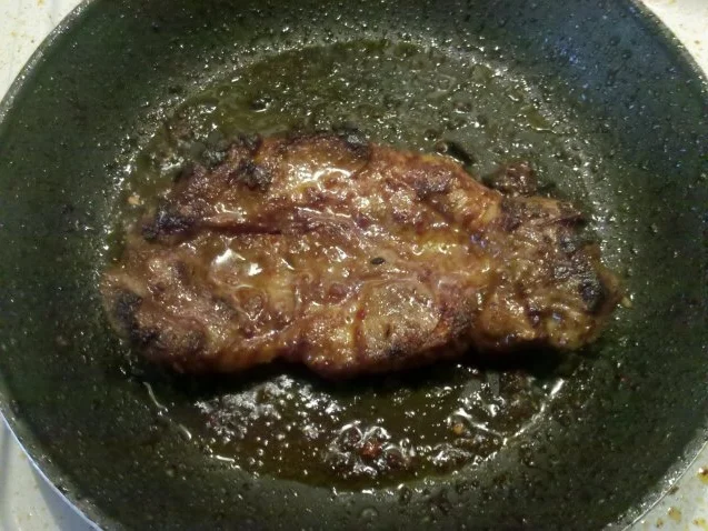 Fleisch: Asiatisch mariniertes Nackenkotelett mit Tomate-Chili-Bandnudeln - Rezept - Bild Nr. 8