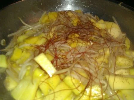 Rezept: Mungosprossen mit Mango und Chilifäden Bild Nr. 10 Mungosprossen mit Mango und Chilifäden - Rezept - Bild Nr. 10