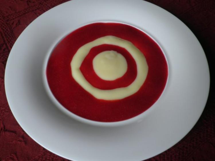 Beeren Mousse mit Himbeersoße - schnell &amp; einfach - von Cookies