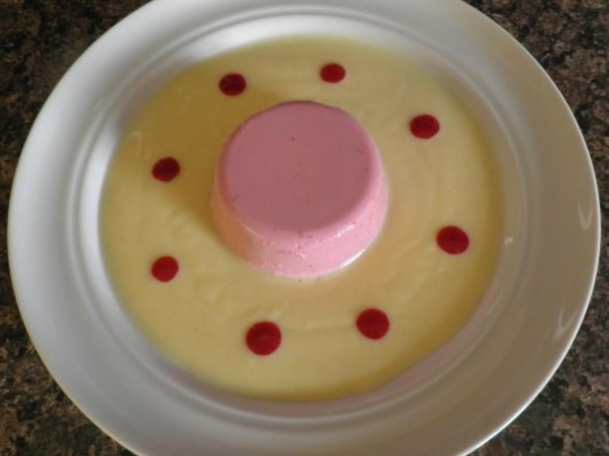 Beeren Mousse mit Himbeersoße - schnell &amp; einfach - von Cookies