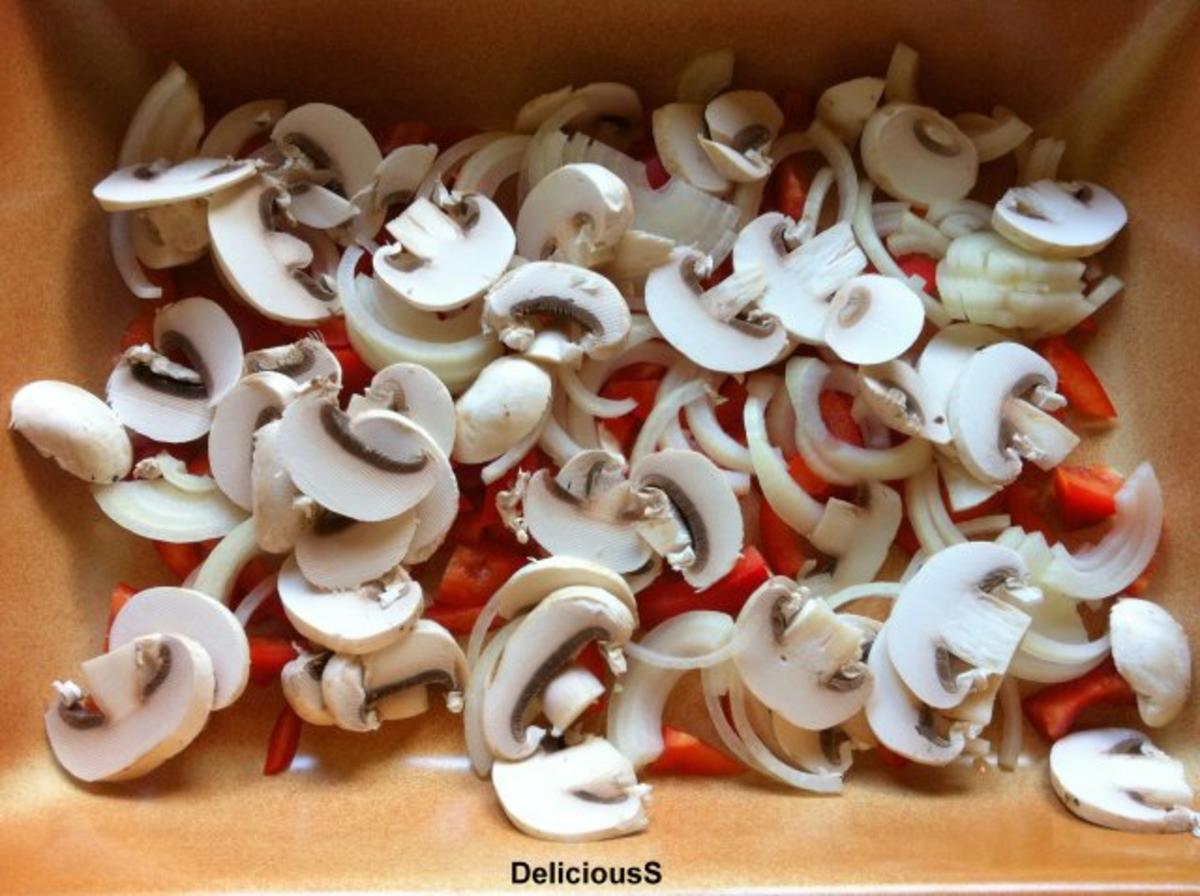 Hähnchenbrustfilet im Prosciutto Cotto Mantel auf Gemüsebett - Rezept - Bild Nr. 2
