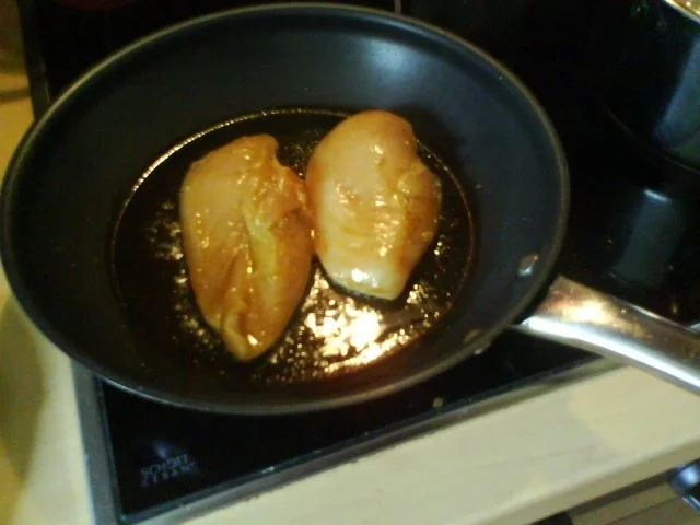 Glasierte Hähnchenbrust mit Pak Choi und braunen Reiskeimlingen - Rezept - Bild Nr. 4