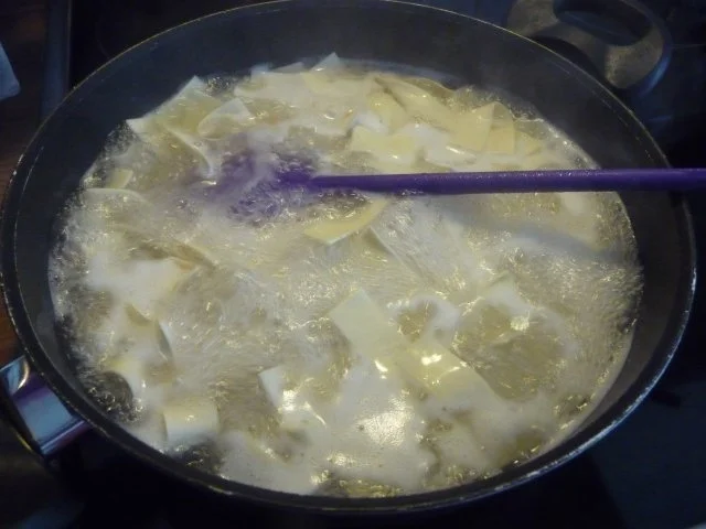 Pasta : Bandnudeln an Mandel - Kürbis - Pesto dazu Gurkensalat - Rezept - Bild Nr. 8