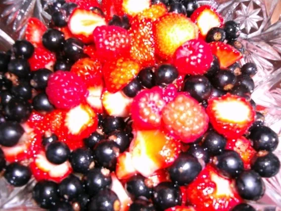 Rezept: Frische Früchte mit Joghurt ----BITTE NICHT BEWERTEN IST NUR SO EINE IDEE Bild Nr. 6 Frische Früchte mit Joghurt ----BITTE NICHT BEWERTEN IST NUR SO EINE IDEE - Rezept - Bild Nr. 6