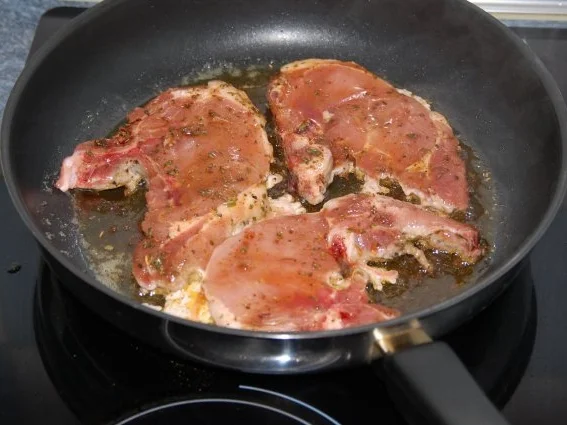 Schweinekotelett "Griechisch" mit Tzatziki - Rezept - Bild Nr. 4