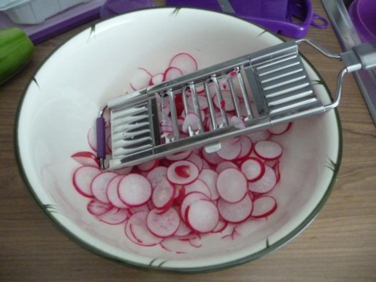 Fixe Küche : Pizza Leberkäse gebraten mit Salat und Salzkartoffeln ...