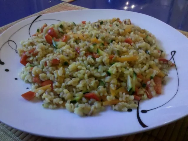 Rezept: Gemüse: Bulgurtopf mit bunten Gemüse Gemüse: Bulgurtopf mit bunten Gemüse - Rezept