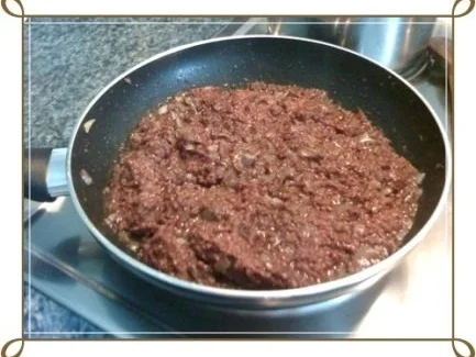 Rezept: Blutwurst mit Stampfkartoffeln und viel gebratenen Zwiebeln Bild Nr. 6 Blutwurst mit Stampfkartoffeln und viel gebratenen Zwiebeln - Rezept - Bild Nr. 6