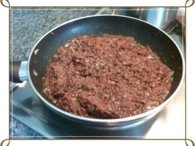Blutwurst mit Stampfkartoffeln und viel gebratenen Zwiebeln - einfach ...