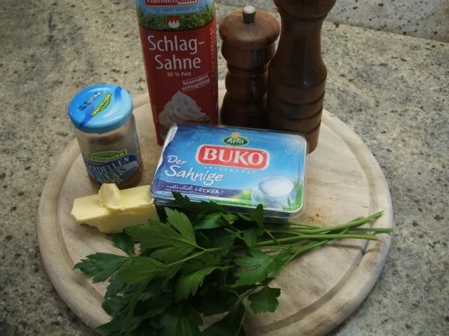 Rezept: Frischkäse: Anchovis-Mousse Bild Nr. 2 Frischkäse: Anchovis-Mousse - Rezept - Bild Nr. 2