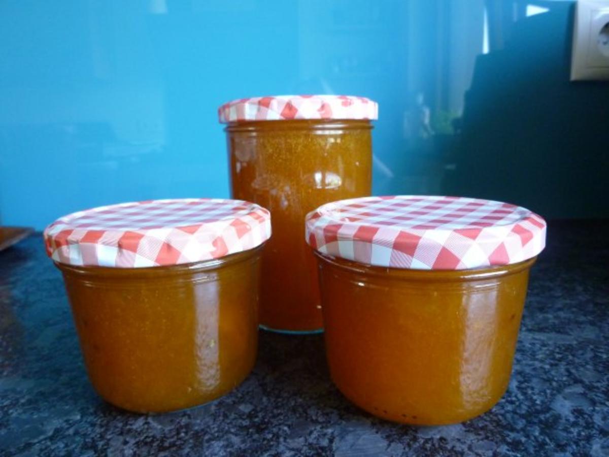 Aprikosenmarmelade mit Zitronenmelisse - Rezept mit Bild - kochbar.de