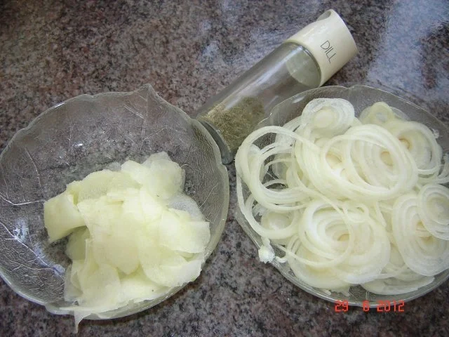 Rezept: Fisch : Matjes mit Dillsahne Bild Nr. 3 Fisch : Matjes mit Dillsahne - Rezept - Bild Nr. 3