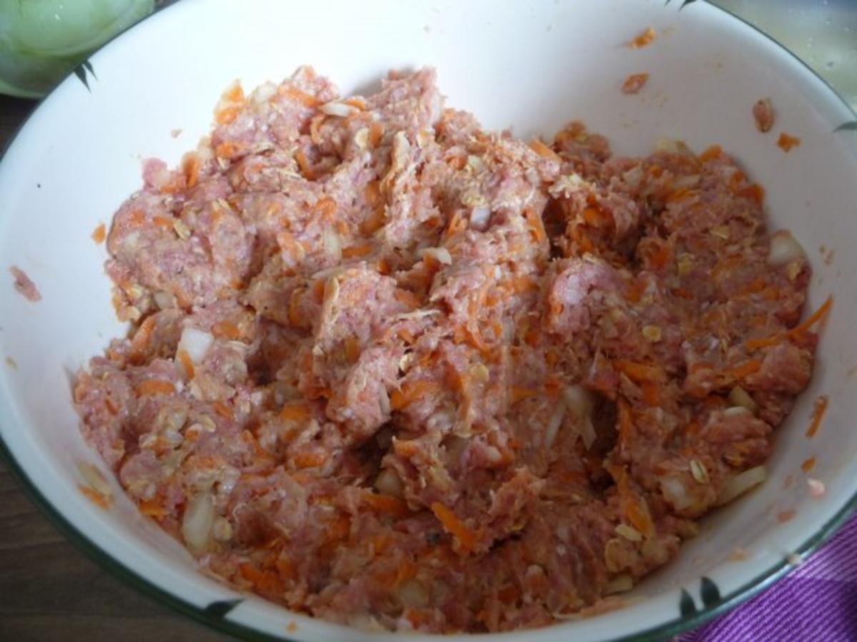 Hackfleisch : Fleischküchle / Bouletten / Frikadellen an Kohlrabigemüse mit Salzkartoffeln - Rezept - Bild Nr. 9