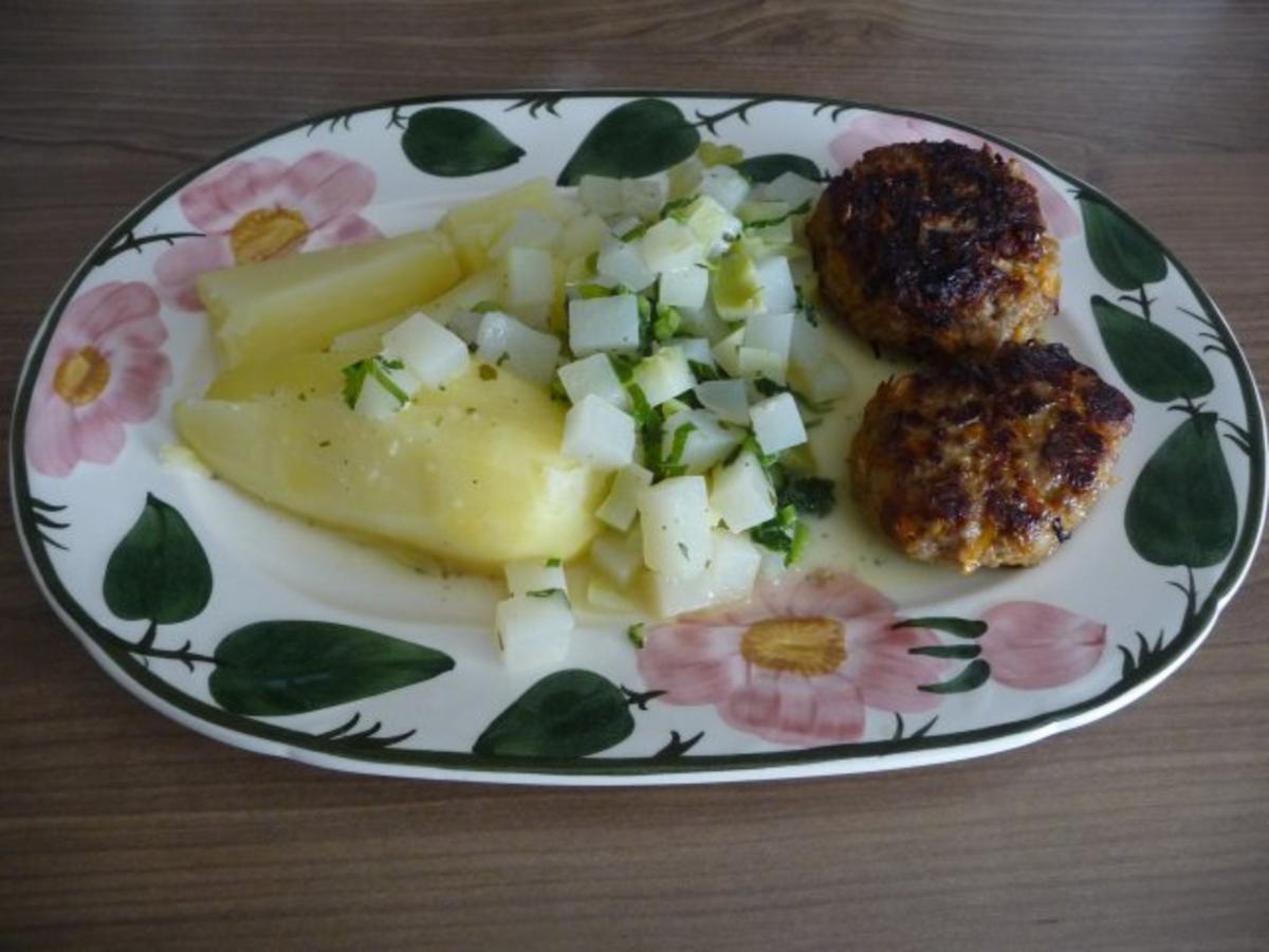 Hackfleisch : Fleischküchle / Bouletten / Frikadellen an Kohlrabigemüse mit Salzkartoffeln - Rezept - Bild Nr. 22