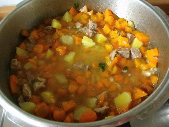 Möhreneintopf-mit Gehacktes - Rezept - Bild Nr. 10