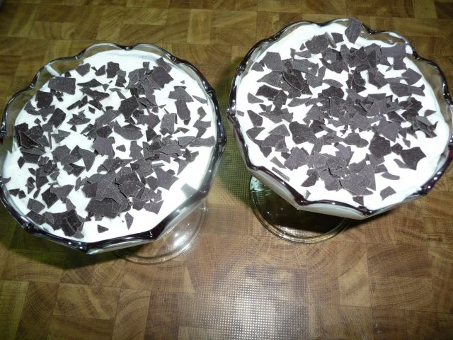 Schwarzwälder Knusperdessert - Rezept - Bild Nr. 7