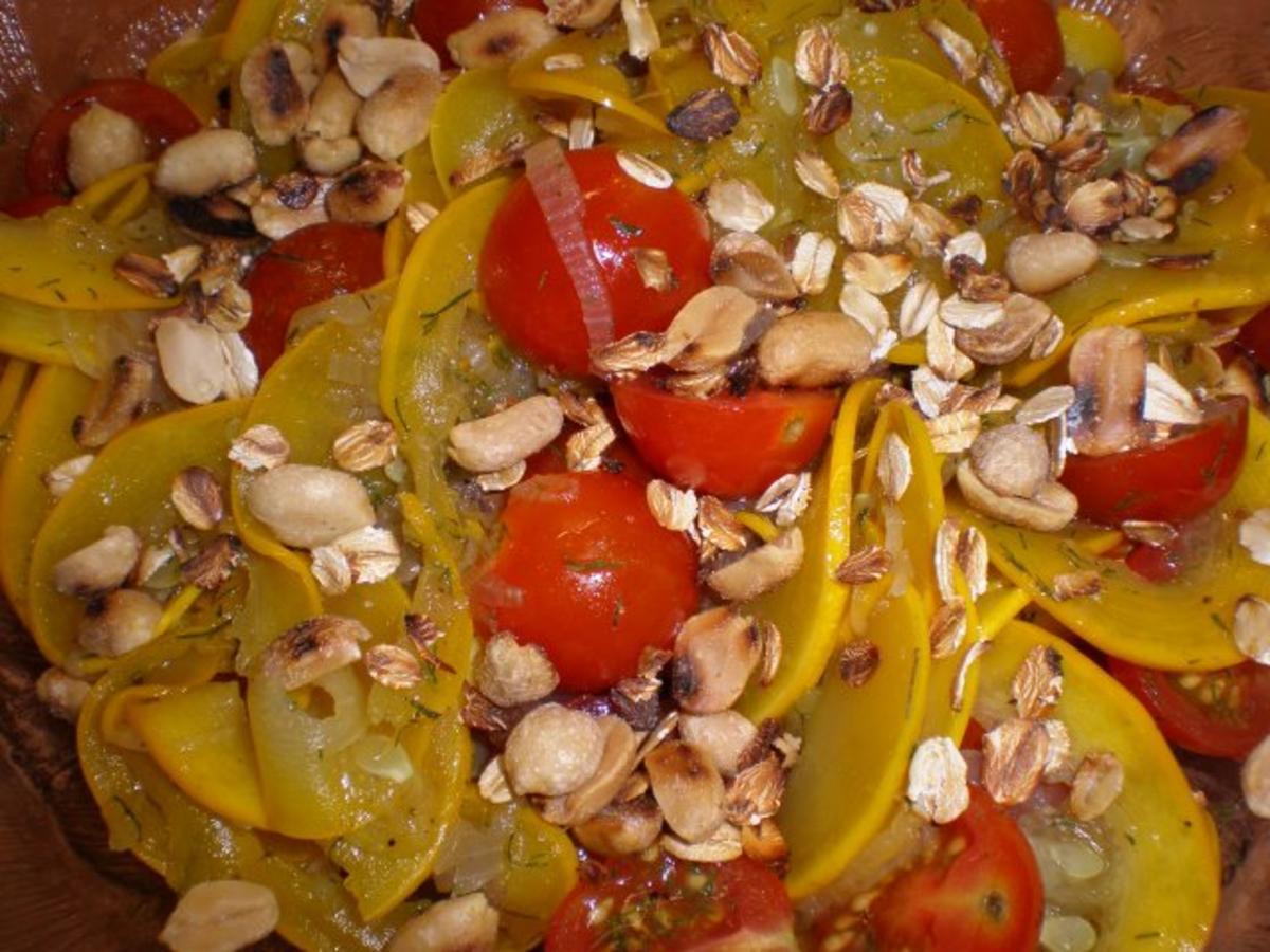 Zucchinisalat mit Kirschtomaten - Rezept Gesendet von SantaCruz