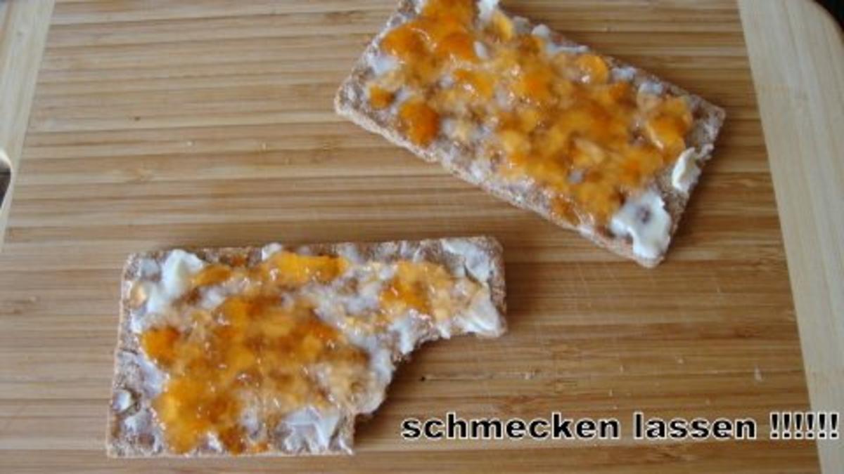 Aperol-Sprizz Gelee mit Aprikosen - Rezept - kochbar.de