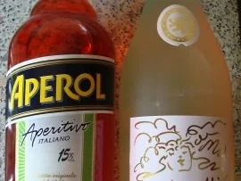 Rezept: Aperol-Sprizz Gelee mit Aprikosen Bild Nr. 3 Aperol-Sprizz Gelee mit Aprikosen - Rezept - Bild Nr. 3