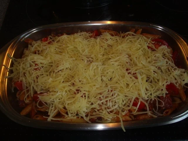 Rezept: Nudelauflauf mit Salami Bild Nr. 7 Nudelauflauf mit Salami - Rezept - Bild Nr. 7