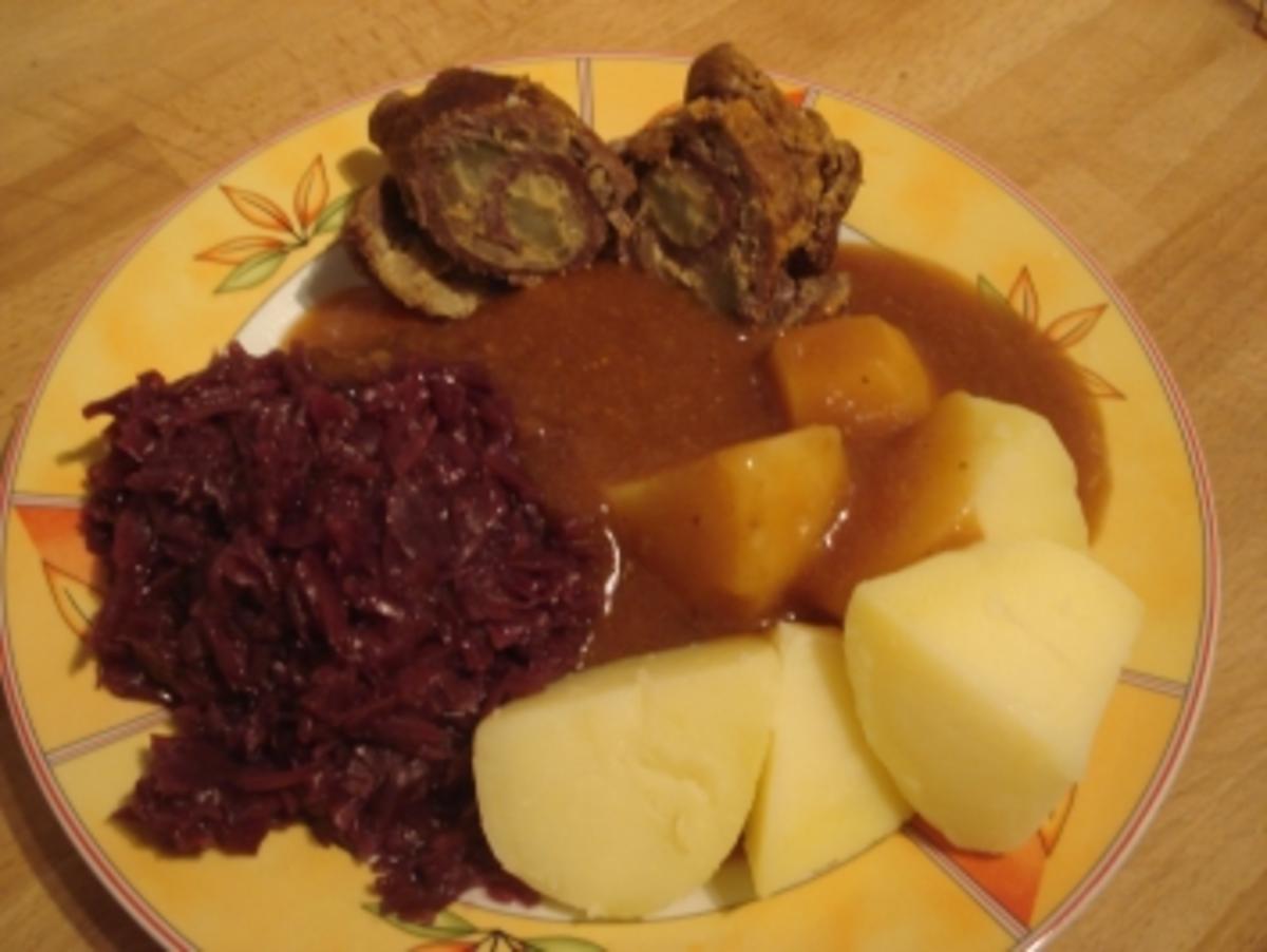 Rinderrouladen mit Rinderrouladen und scharfer Senf - Rezept mit Bild ...