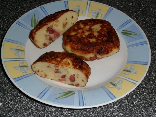 Rezept: Kartoffel - Salami - Bratlinge Kartoffel - Salami - Bratlinge - Rezept