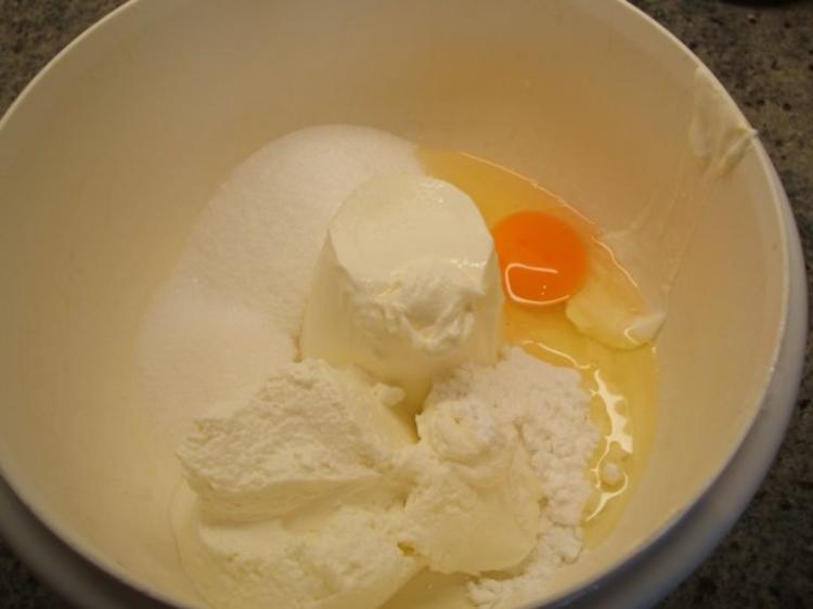 Backen: Kirschenkuchen mit Schokoboden - schnell &amp; einfach - von lunapiena