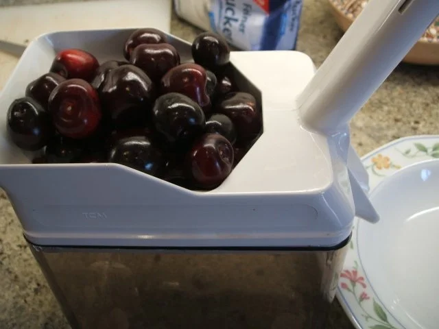 Backen: Kirschenkuchen mit Schokoboden - Rezept - Bild Nr. 6