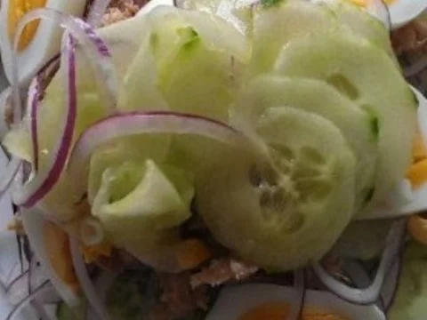 Rezept: Tellersalat mit Thunfisch u. Serranoschinken Bild Nr. 5274 Tellersalat mit Thunfisch u. Serranoschinken - Rezept - Bild Nr. 5274