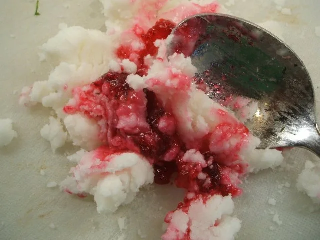 Pralinen: Cremehütchen mit Johannisbeergeschmack - Rezept - Bild Nr. 5