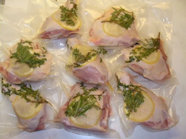 Rezept: Hähnchenkeulen saftig Hähnchenkeulen saftig - Rezept