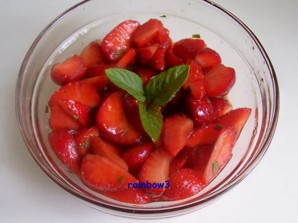 Dessert: Balsamico-Erdbeeren - Rezept - Bild Nr. 2