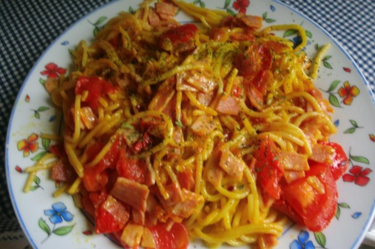 Spaghettipfanne mit Tomaten und Mozzarella - Rezept mit Bild - kochbar.de