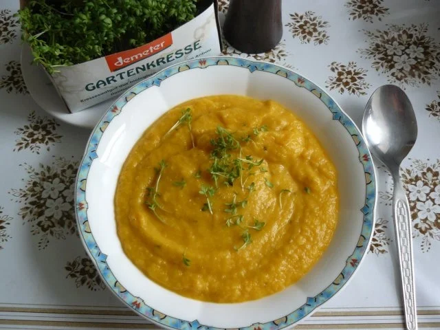sommerliches Möhrensüppchen - Rezept
