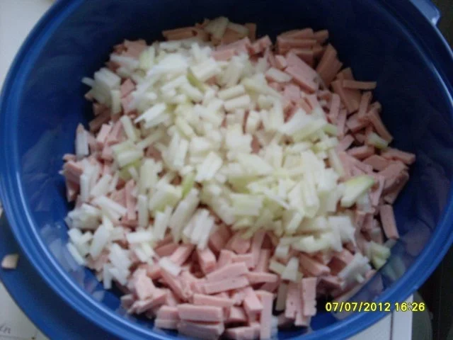 Fleischsalat pikant mit Meerrettich-Dressing - Rezept - Bild Nr. 2