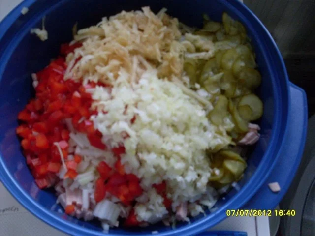 Fleischsalat pikant mit Meerrettich-Dressing - Rezept - Bild Nr. 5