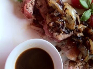 Rezept: Schweine – Filet .. mit Soße..schnell gezaubert.... Bild Nr. 3 Schweine – Filet .. mit Soße..schnell gezaubert.... - Rezept - Bild Nr. 3